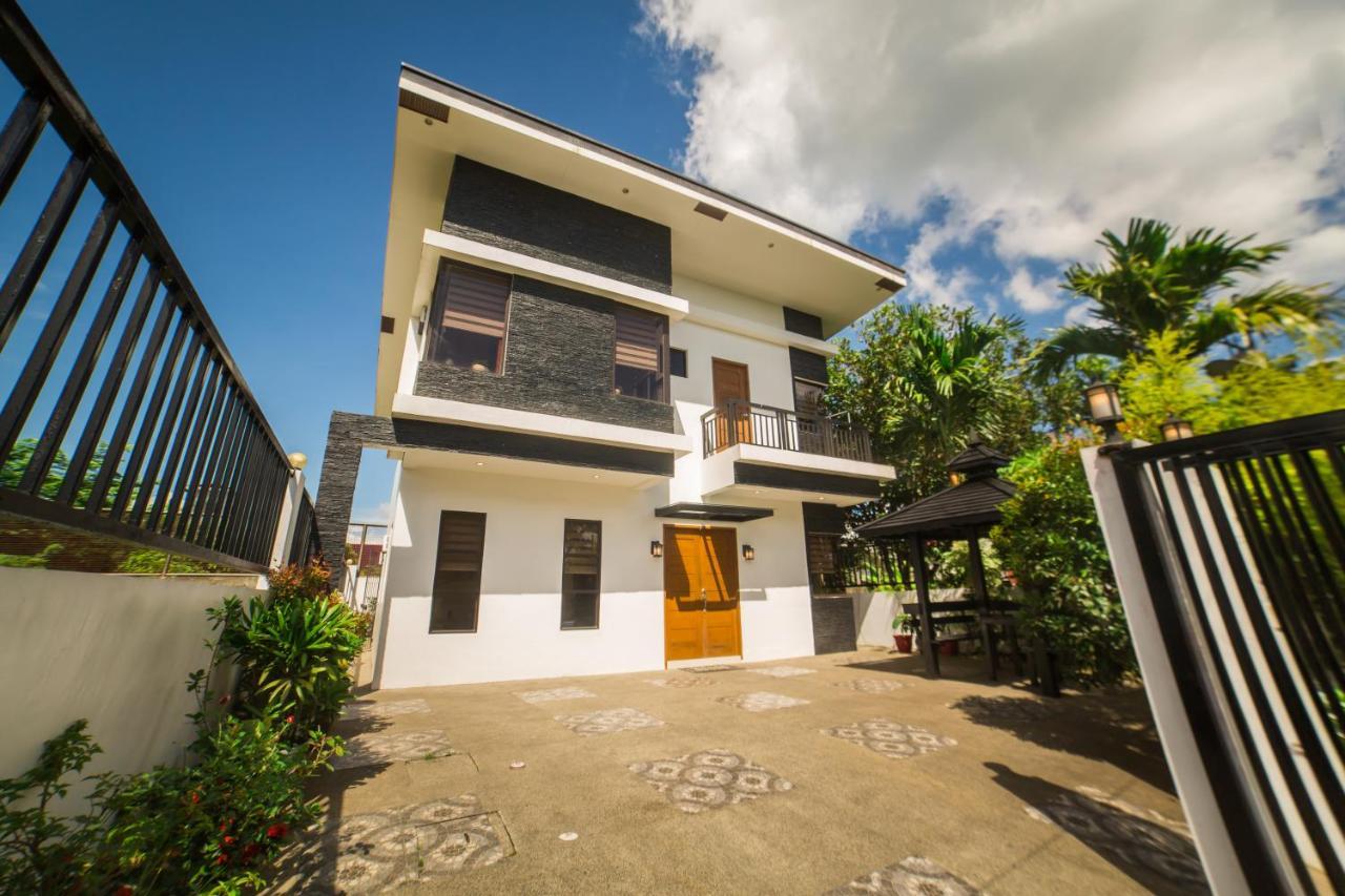 Bella Homes 6Br 4Bath Near Rotunda Tagaytay City Exterior photo