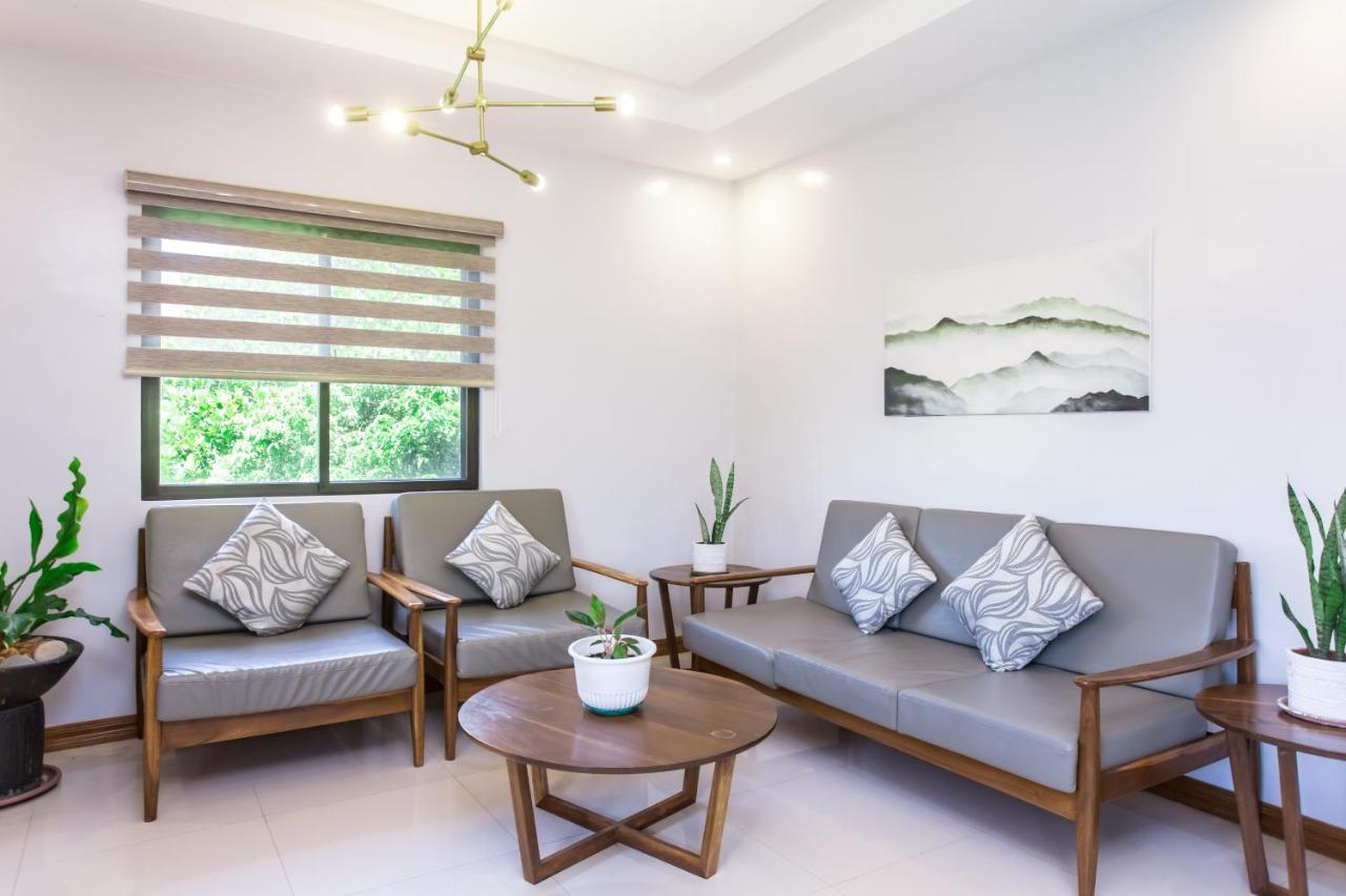 Bella Homes 6Br 4Bath Near Rotunda Tagaytay City Exterior photo