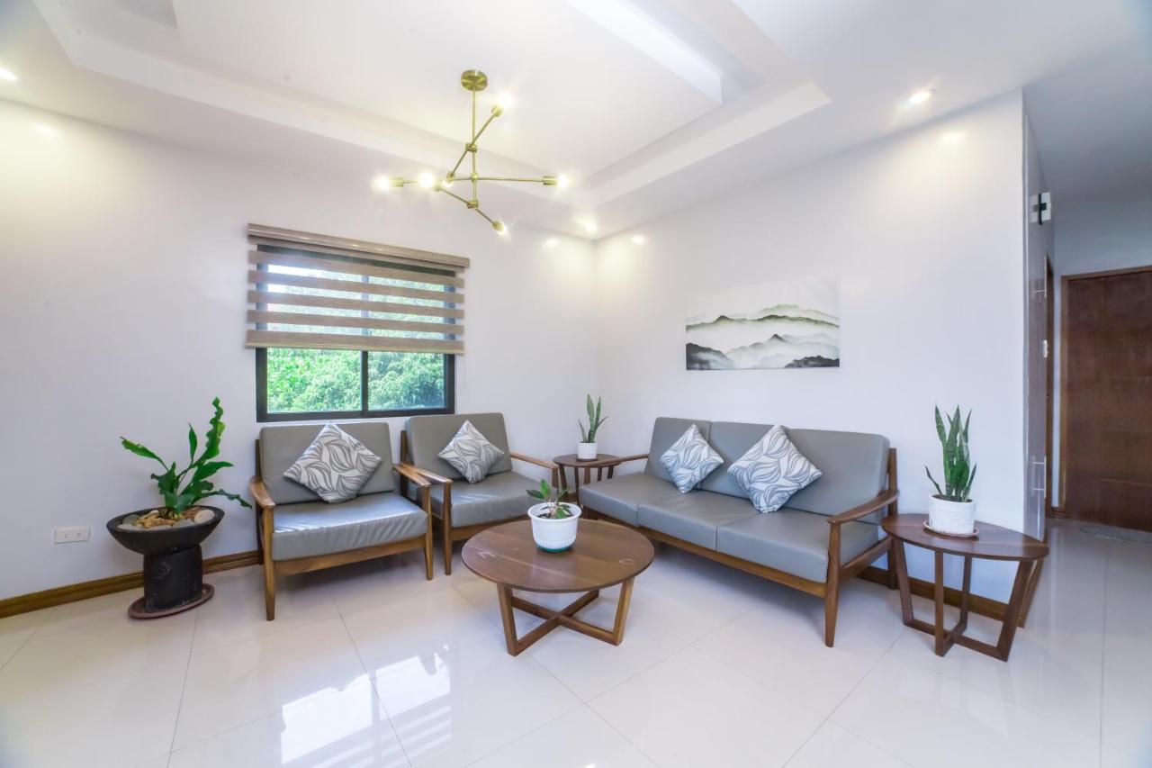 Bella Homes 6Br 4Bath Near Rotunda Tagaytay City Exterior photo