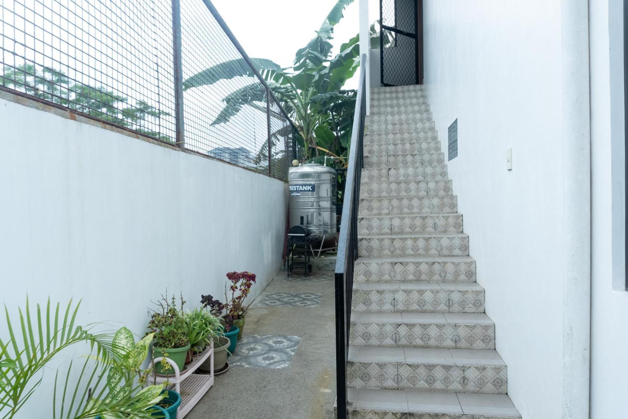 Bella Homes 6Br 4Bath Near Rotunda Tagaytay City Exterior photo