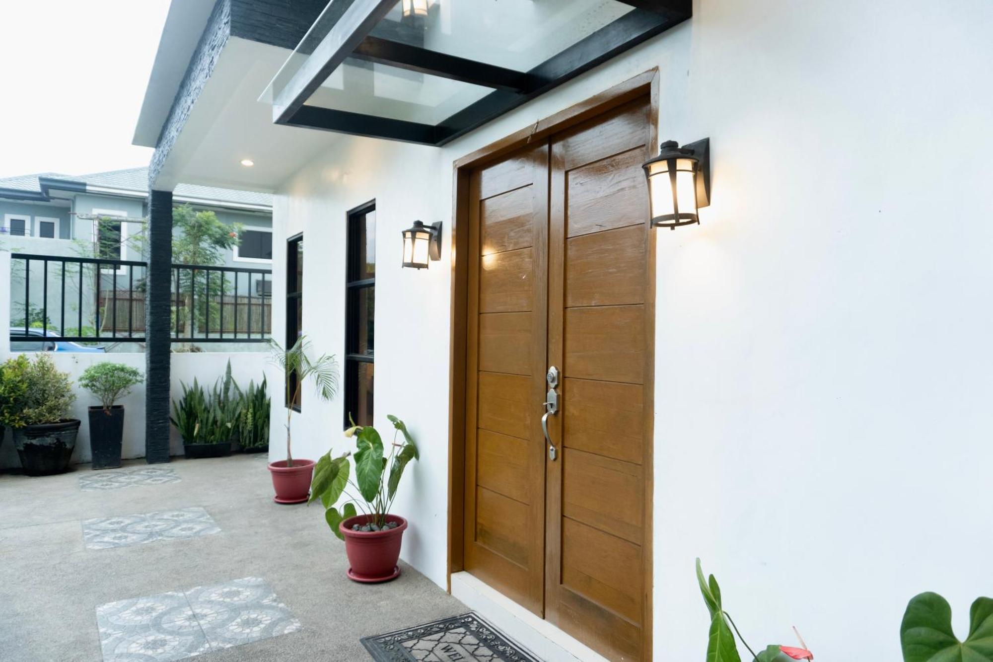 Bella Homes 6Br 4Bath Near Rotunda Tagaytay City Exterior photo