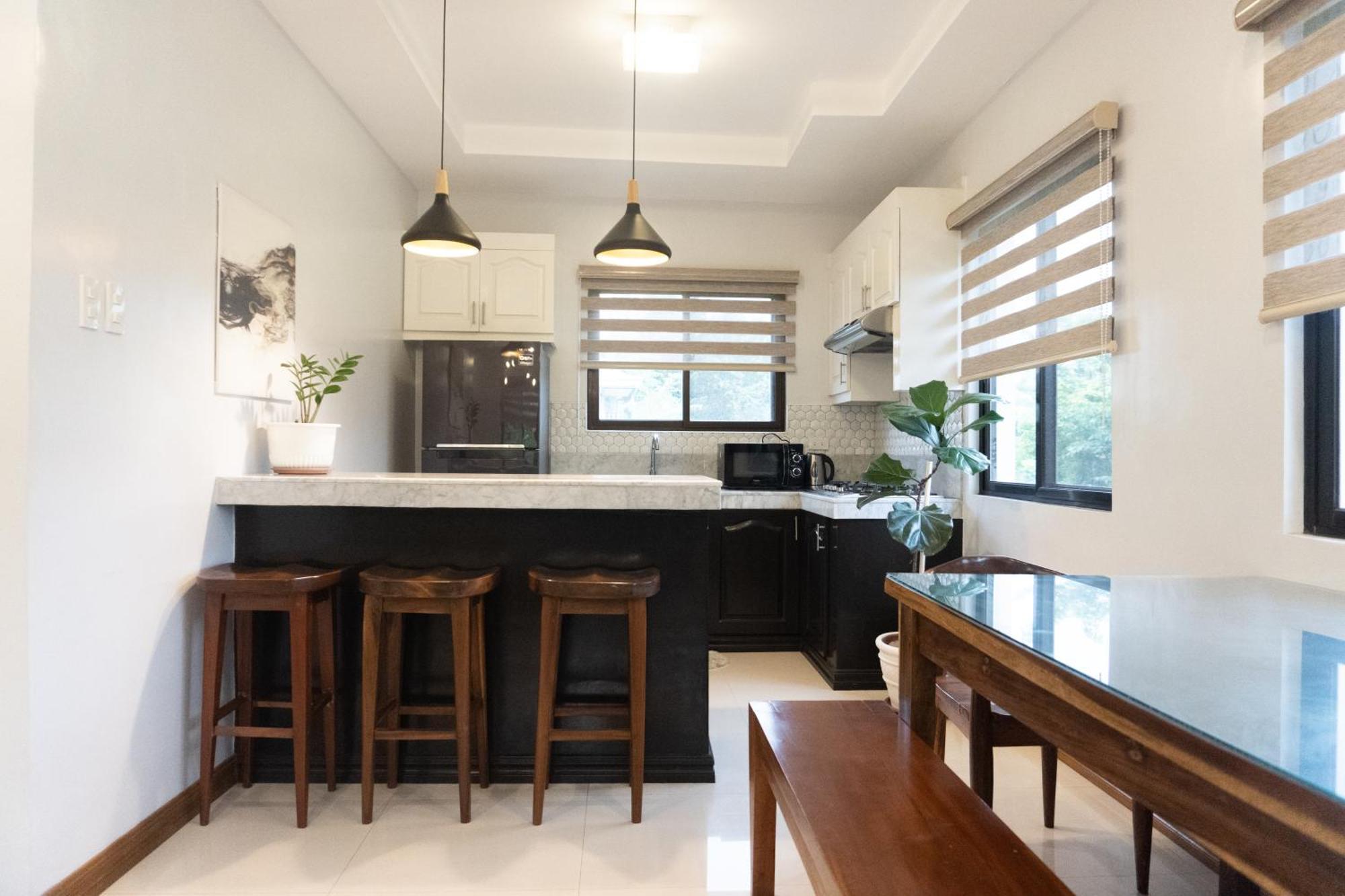 Bella Homes 6Br 4Bath Near Rotunda Tagaytay City Exterior photo