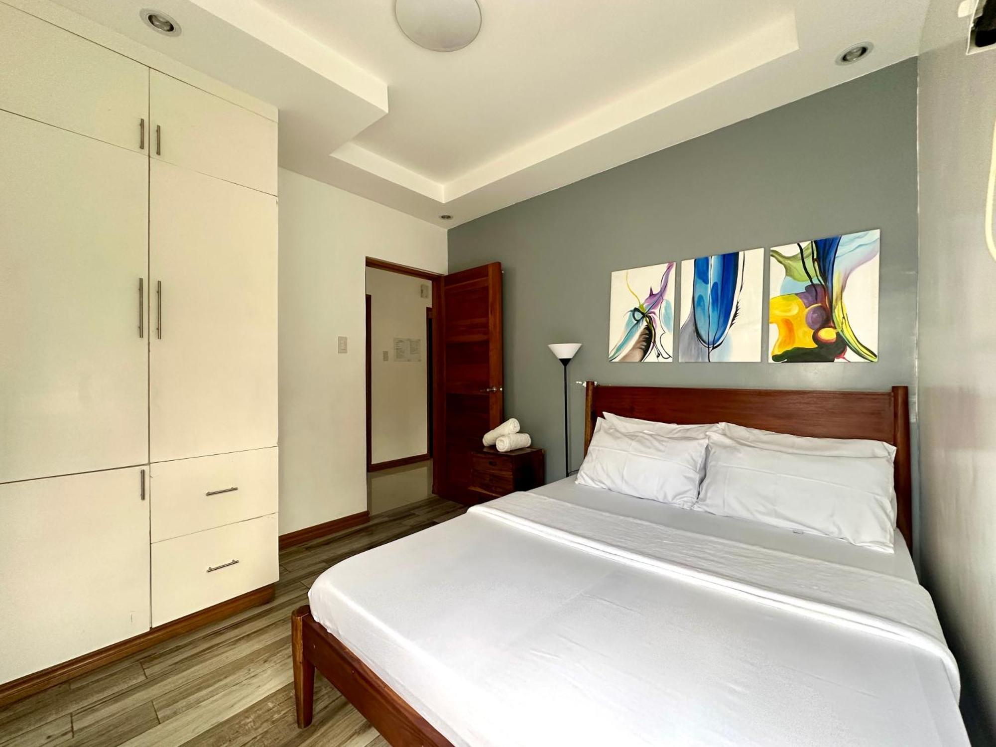 Bella Homes 6Br 4Bath Near Rotunda Tagaytay City Exterior photo