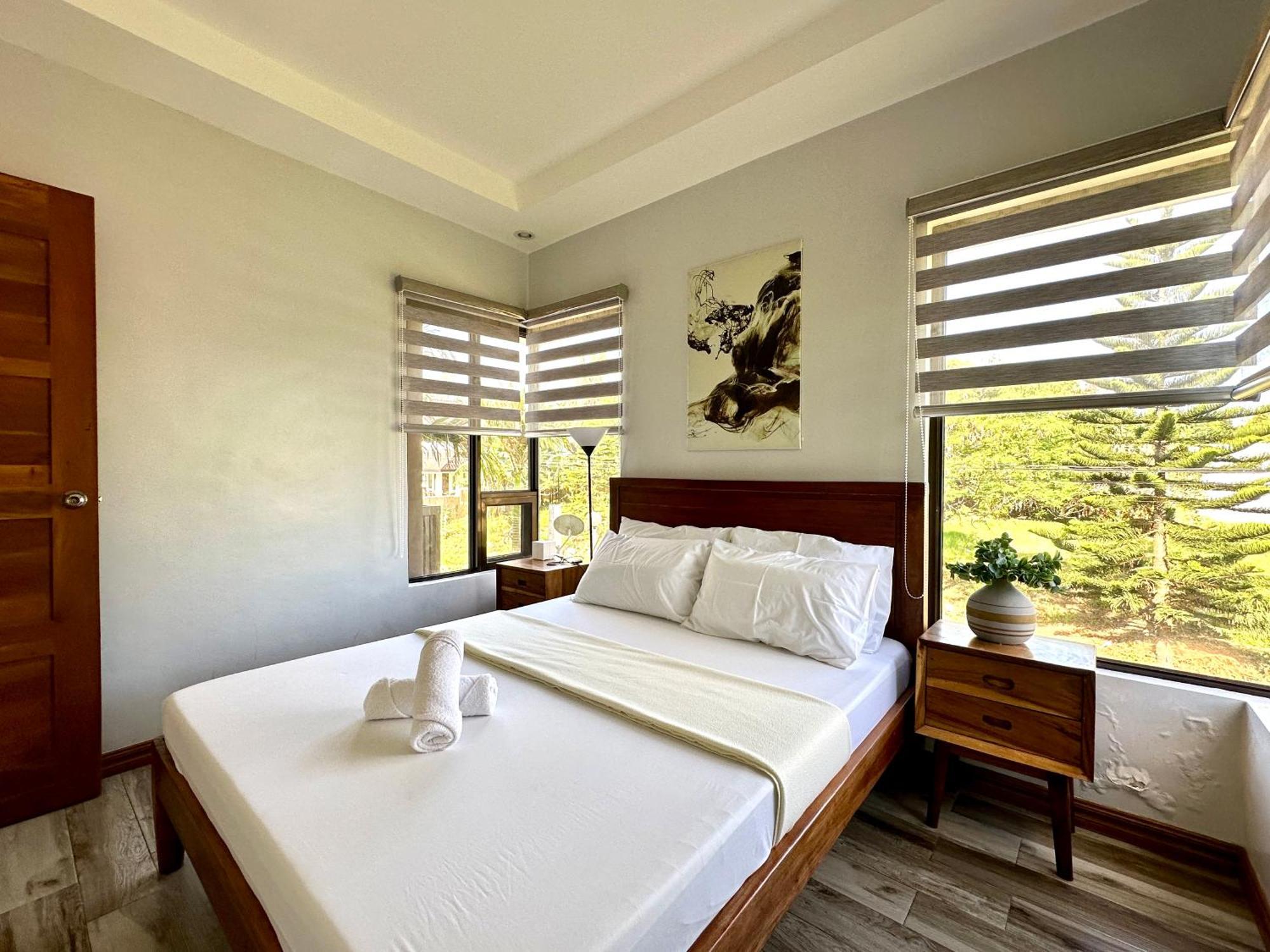 Bella Homes 6Br 4Bath Near Rotunda Tagaytay City Exterior photo
