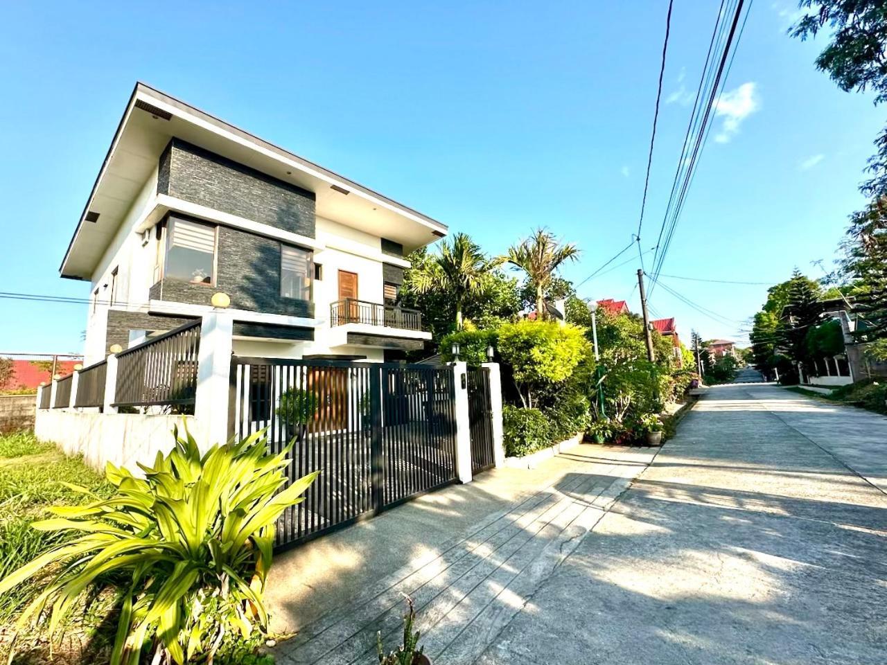 Bella Homes 6Br 4Bath Near Rotunda Tagaytay City Exterior photo