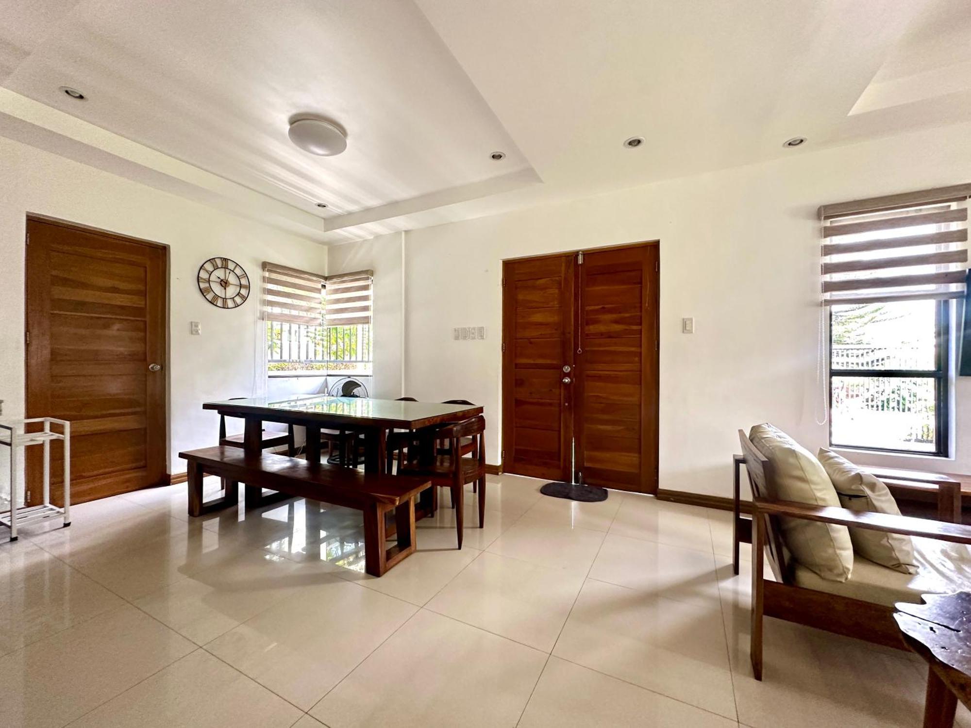Bella Homes 6Br 4Bath Near Rotunda Tagaytay City Exterior photo