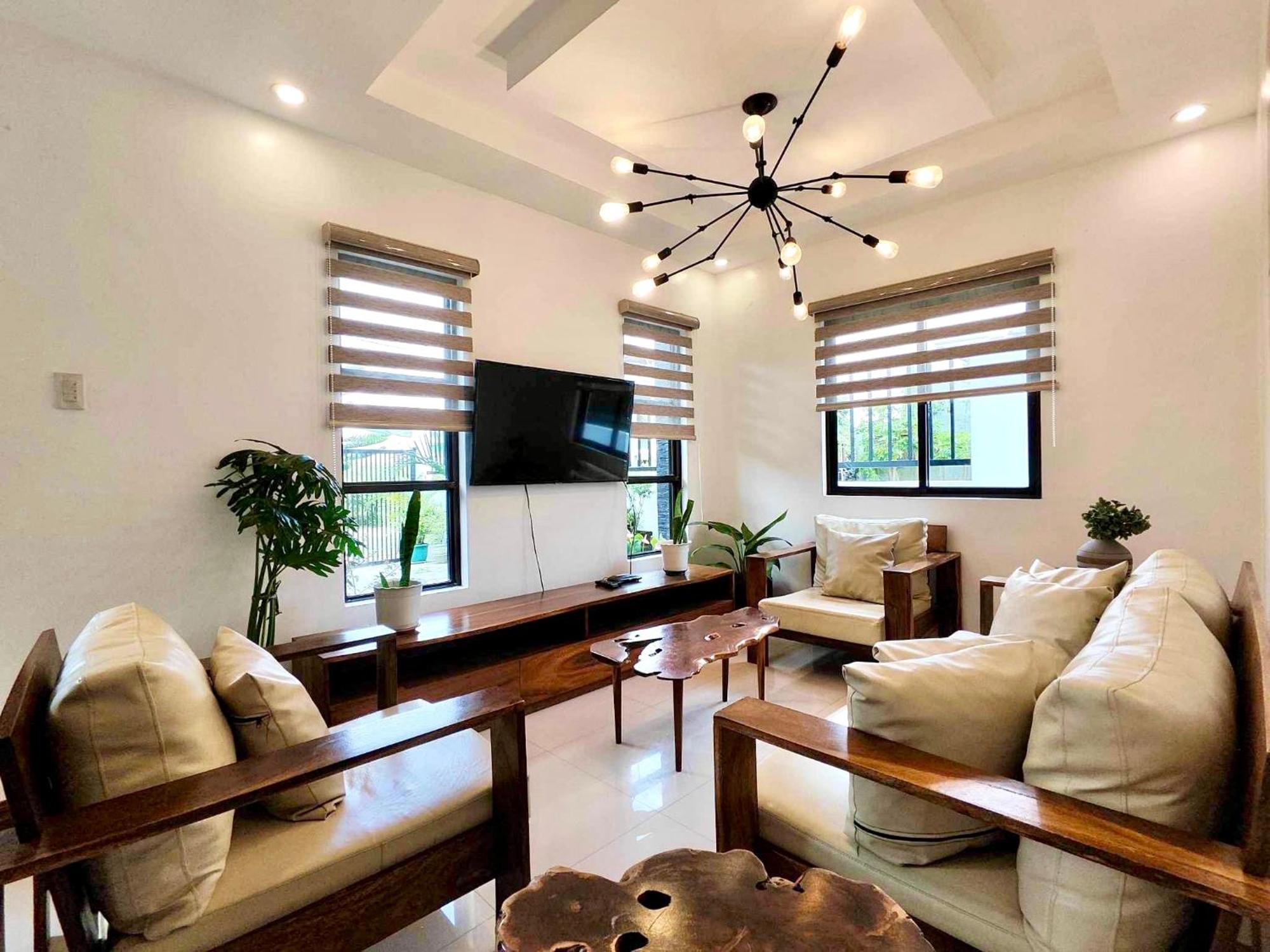 Bella Homes 6Br 4Bath Near Rotunda Tagaytay City Exterior photo