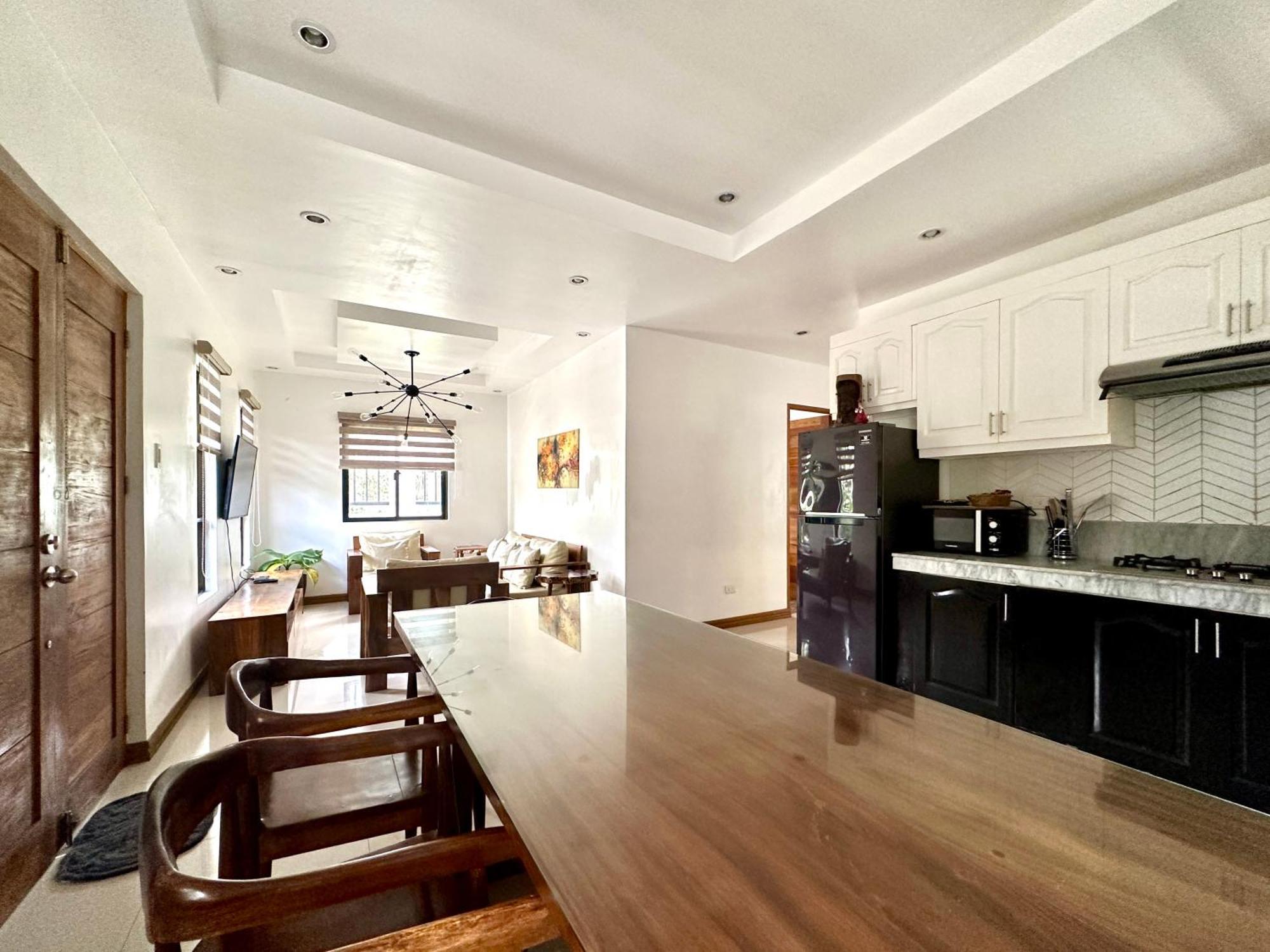 Bella Homes 6Br 4Bath Near Rotunda Tagaytay City Exterior photo